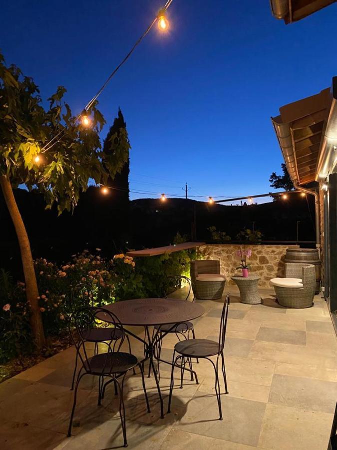 Gite De Charme 5 Etoiles Pour Couple Avec Sauna Et Jacuzzi Exterieurs Privatifs Peaugres Luaran gambar
