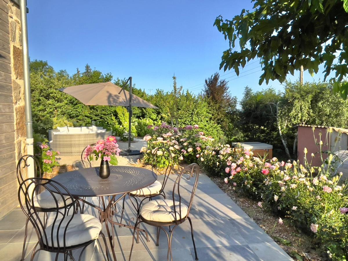 Gite De Charme 5 Etoiles Pour Couple Avec Sauna Et Jacuzzi Exterieurs Privatifs Peaugres Luaran gambar