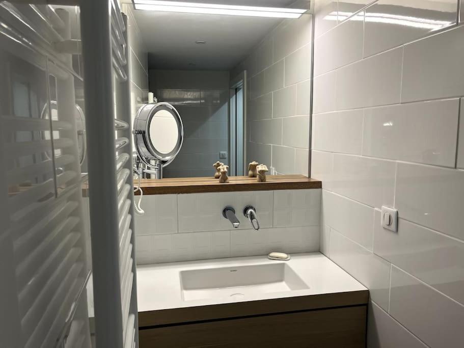 Gite De Charme 5 Etoiles Pour Couple Avec Sauna Et Jacuzzi Exterieurs Privatifs Peaugres Luaran gambar
