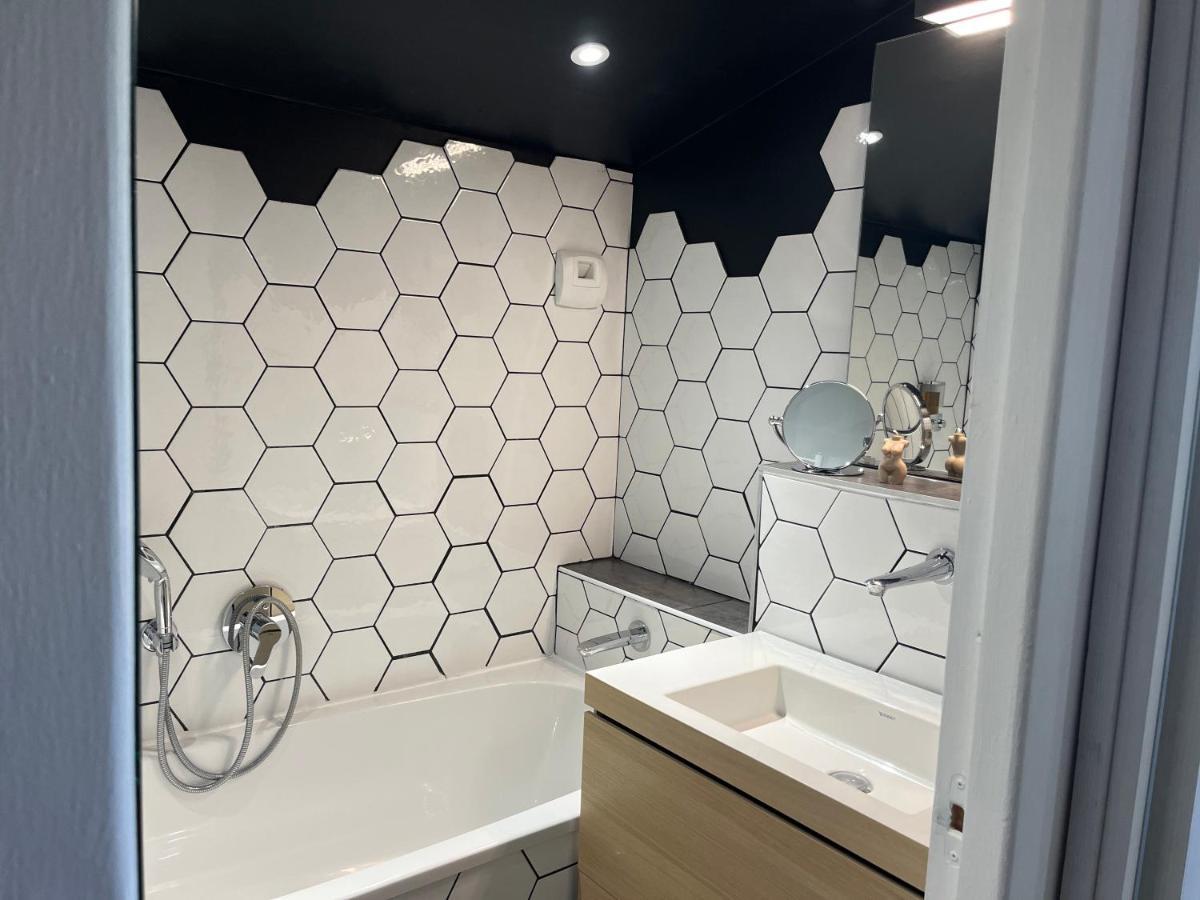 Gite De Charme 5 Etoiles Pour Couple Avec Sauna Et Jacuzzi Exterieurs Privatifs Peaugres Luaran gambar